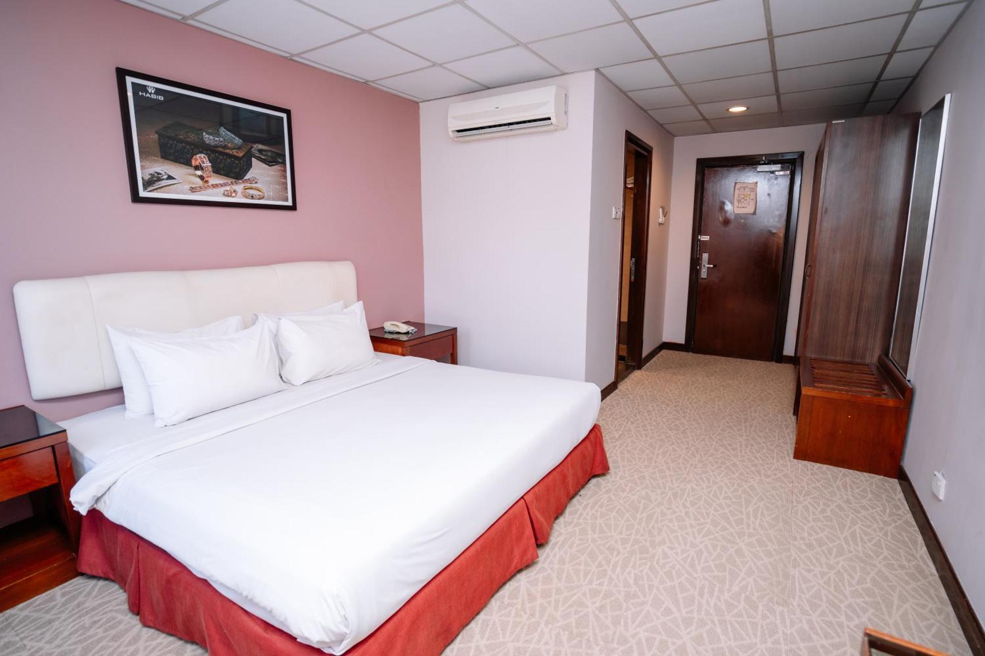 Jewels Hotel Kota Bharu Exterior foto